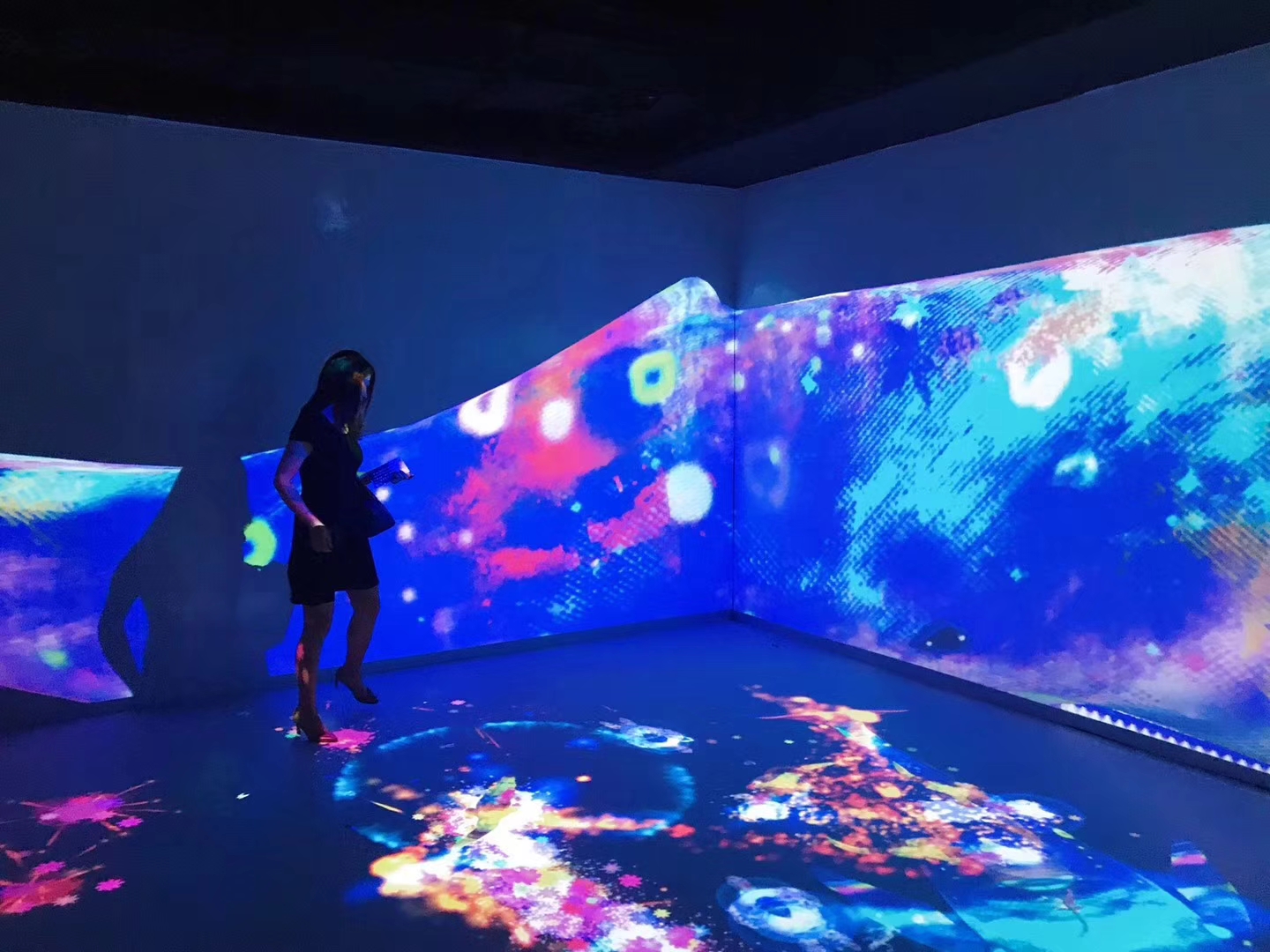 音响灯光桁架舞美